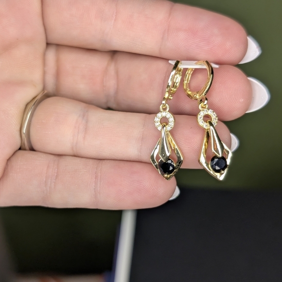 Pretty Bird Gold and Black Elegant Earrings - Picture 7 of 7